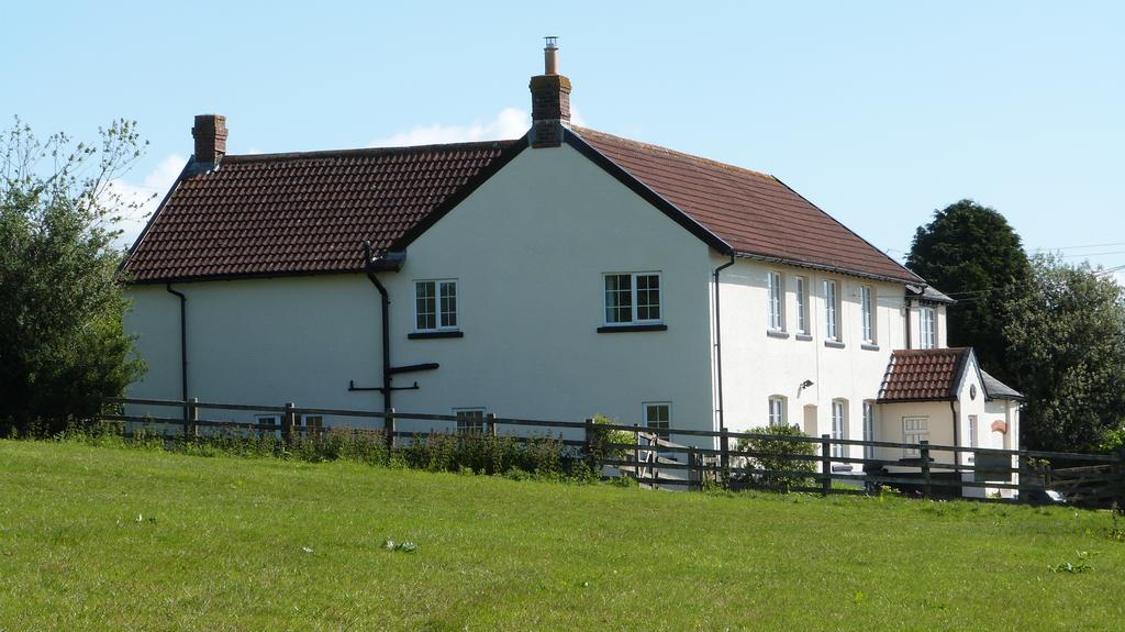 Highdown Farm Holiday Cottages Кълъмптън Стая снимка